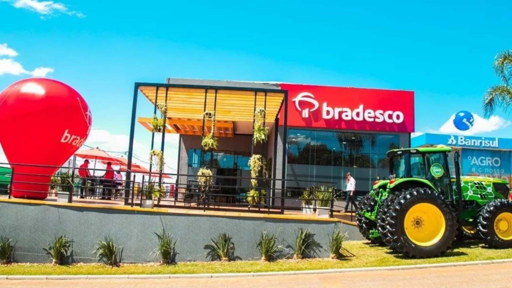 Espaço do Bradesco em feira agropecuária no Rio Grande do Sul