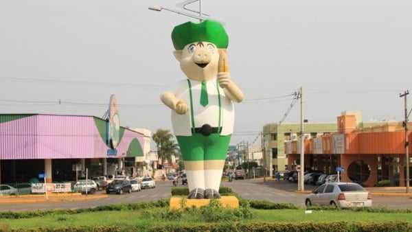 Monumento em Lucas do Rio Verde