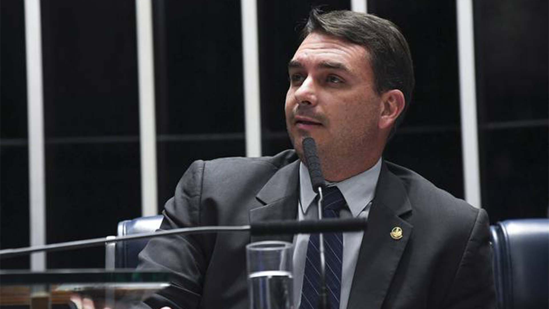 Cadeia do etanol rebate críticas de Flávio Bolsonaro