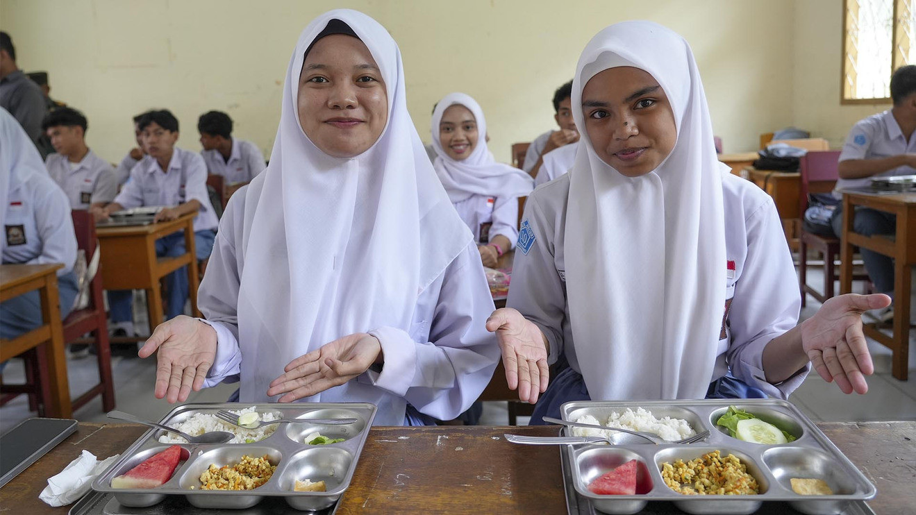 “Makan Bergizi Gratis”, o programa nacional da Indonésia para oferecer refeições nutritivas de forma gratuita